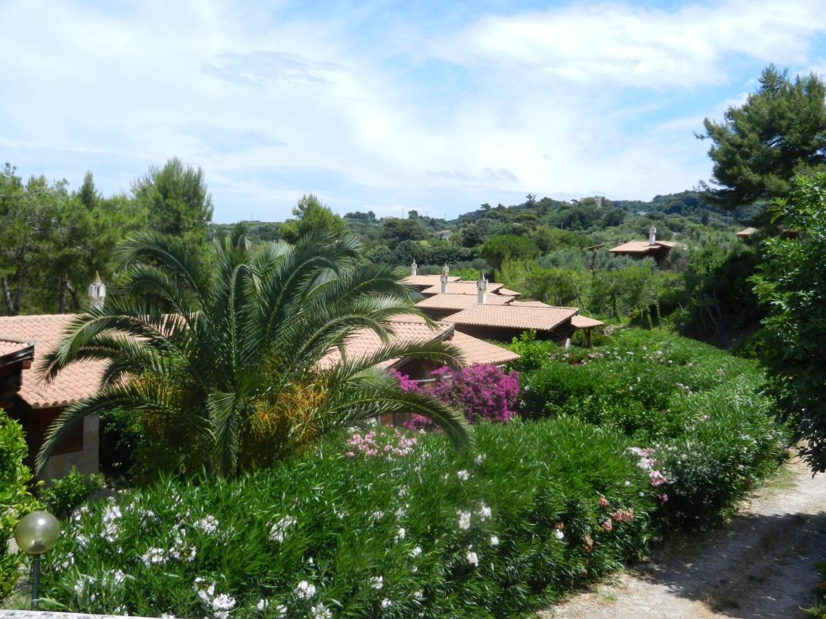 Tenuta Molino Di Mare- Ecoresort Con Villini Rodi Garganico Eksteriør billede