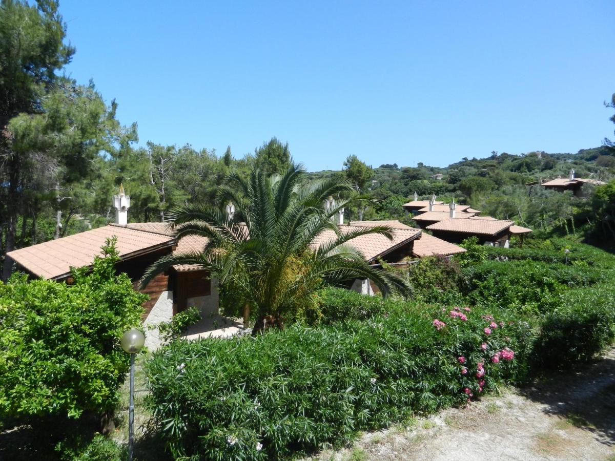 Tenuta Molino Di Mare- Ecoresort Con Villini Rodi Garganico Eksteriør billede