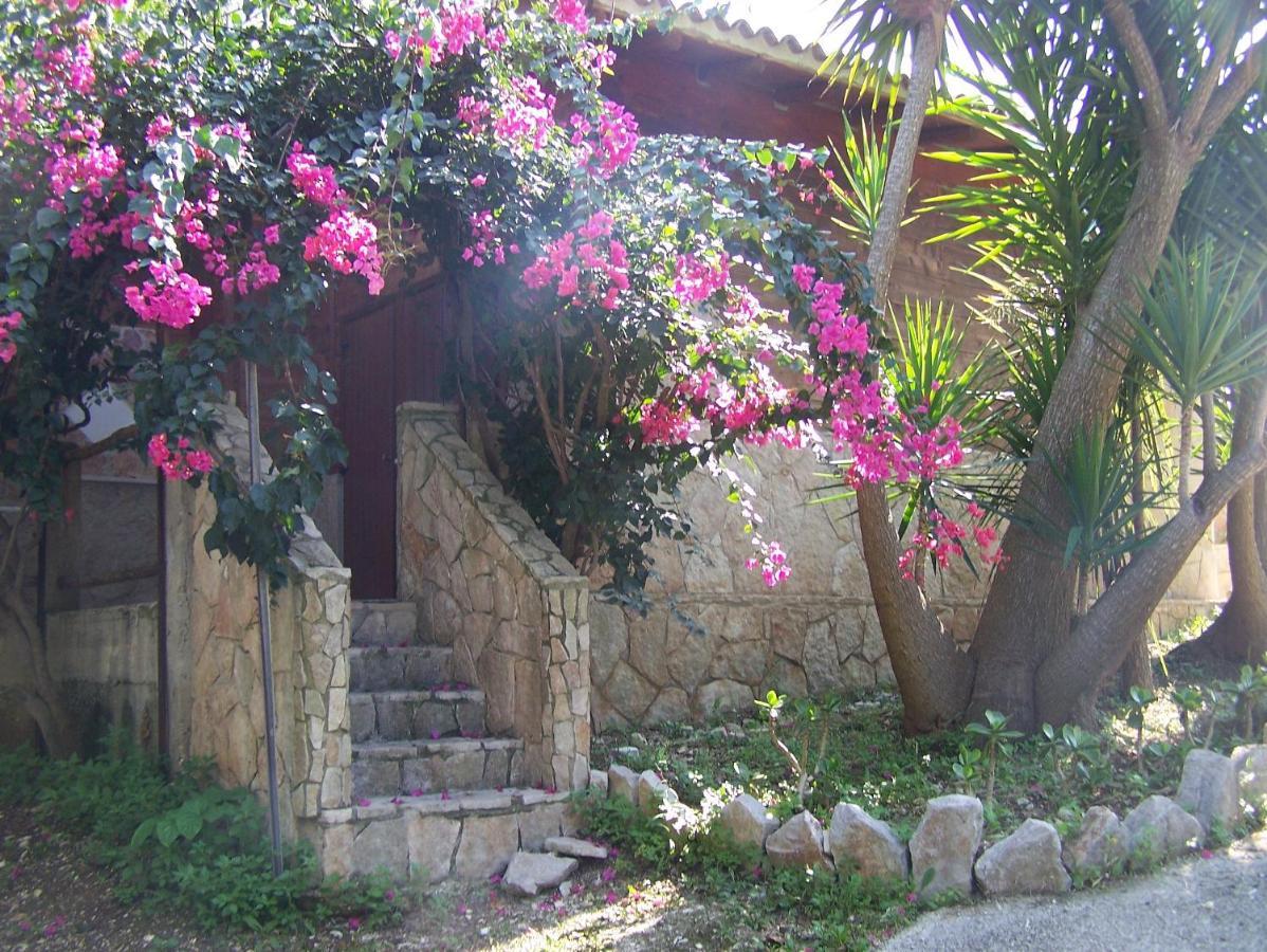 Tenuta Molino Di Mare- Ecoresort Con Villini Rodi Garganico Eksteriør billede